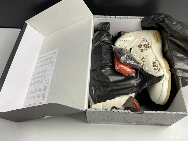 Rep AIR Brown (2020) CZ4152-100 Retro 6 Sail Jordan Quai54 0816